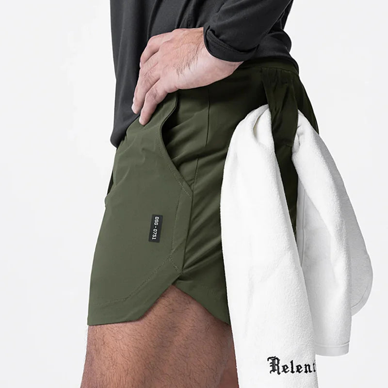 Short com Recorte Lateral
