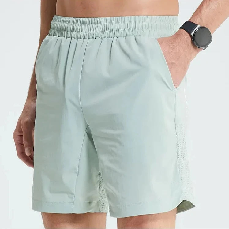 Desfrute de conforto e praticidade com o Calção Esportivo Respirável com Bolso. Seu tecido respirável garante uma sensação fresca e seca durante os exercícios, enquanto o bolso oferece espaço para guardar pequenos objetos. Ideal para atividades físicas, este calção é perfeito para quem busca conforto e funcionalidade.